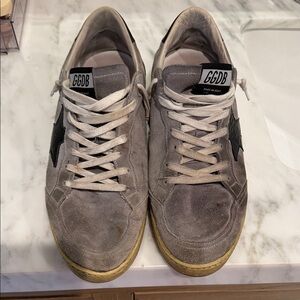Golden Goose Men's Gray Suede Low-Top Sneakers